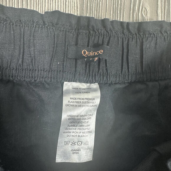 Quince Black Linen Shorts with Pockets and Elastic Waist‎ - Picture 3 of 5